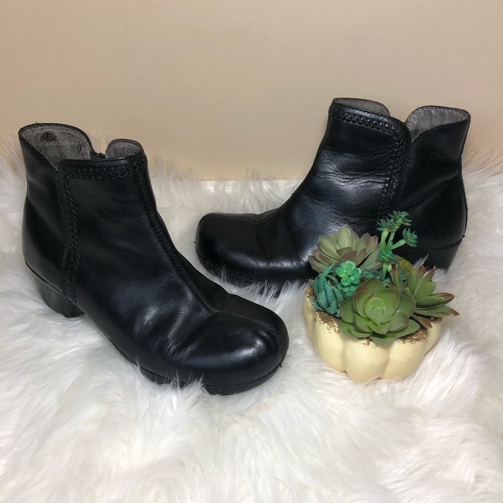 Dansko Black Leather Scout Booties Sz EU 40